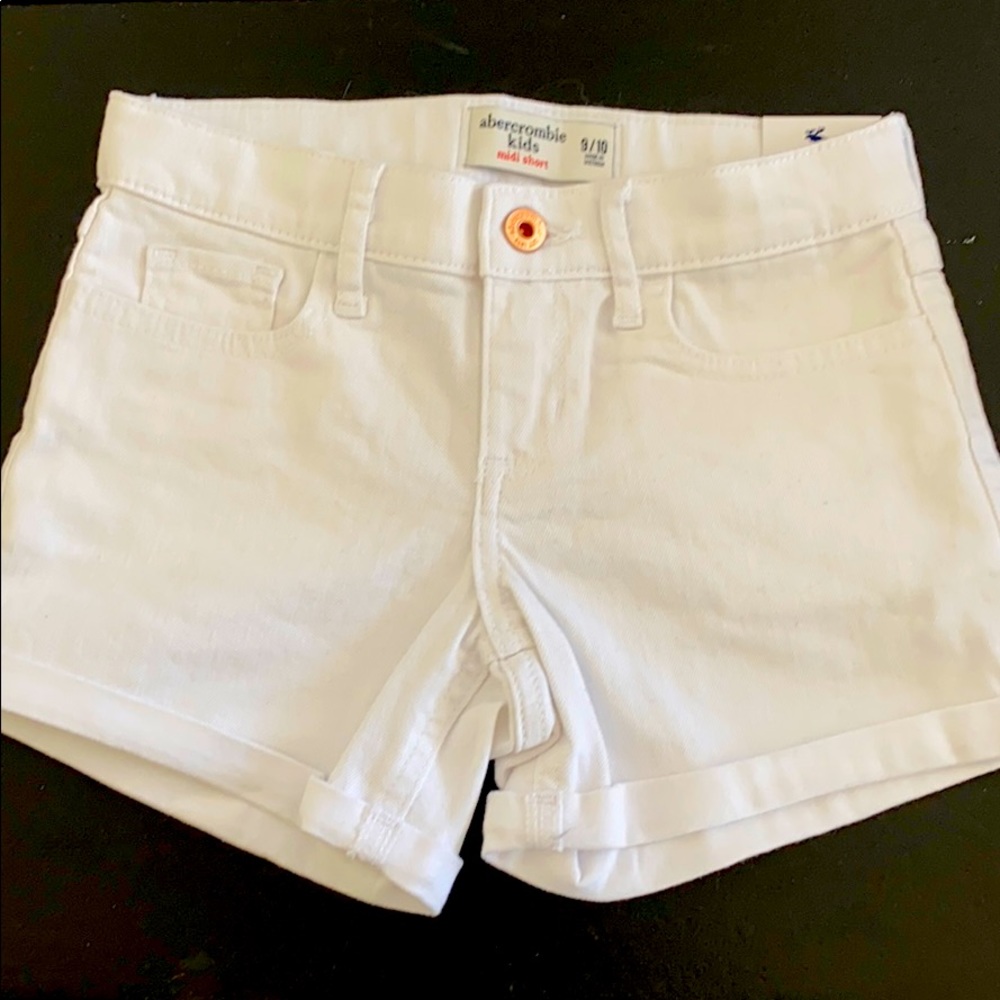 Abercrombie kids midi shorts white size 9/10 NEW